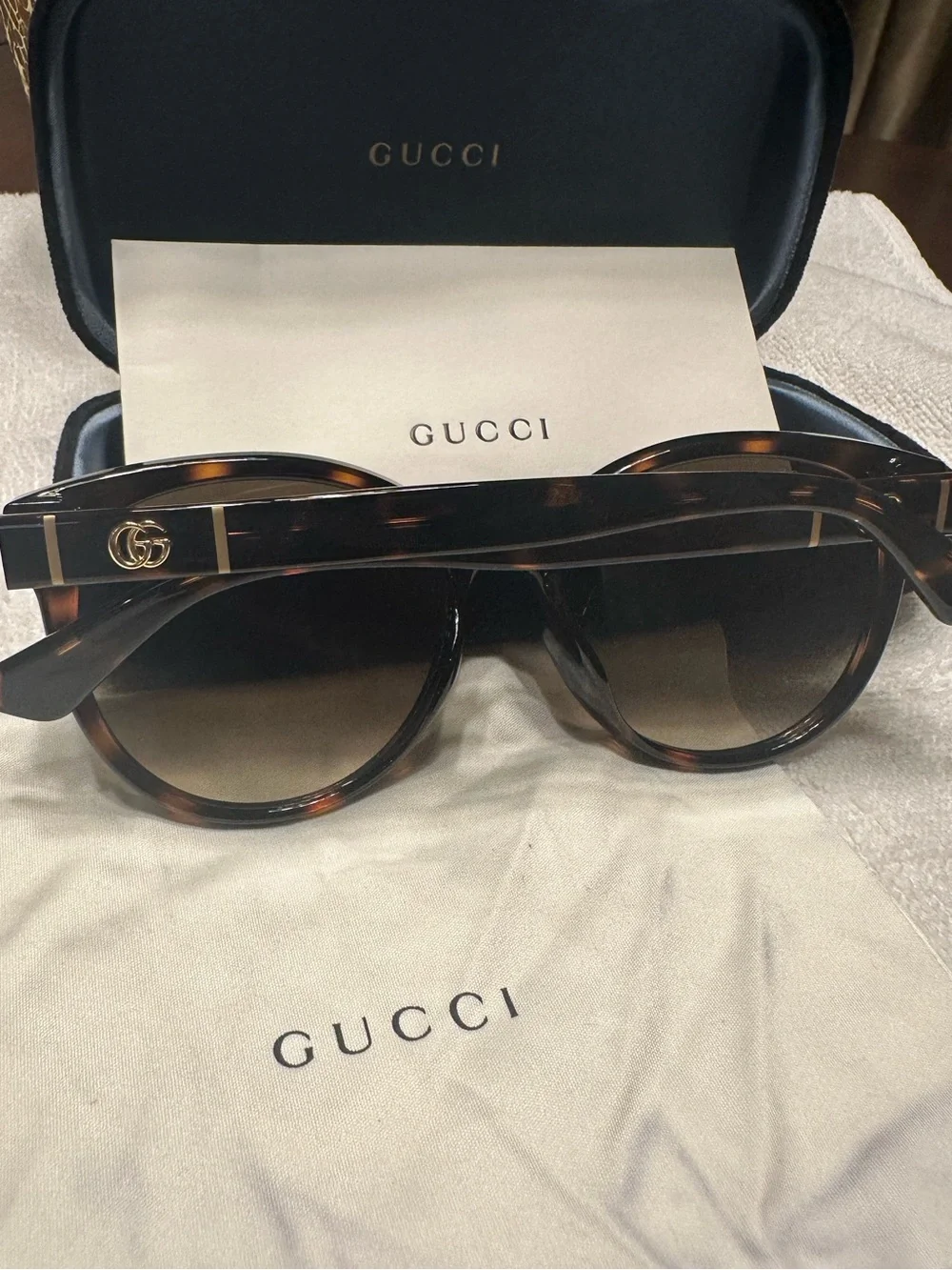 Gucci GG0636SK Havana Tortoise Sunglasses Gold GG Logo w/ Case